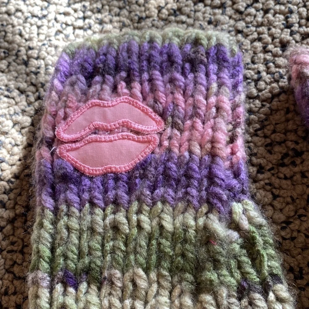 NWT Hand Knit Fingerless Gloves w/ Patches